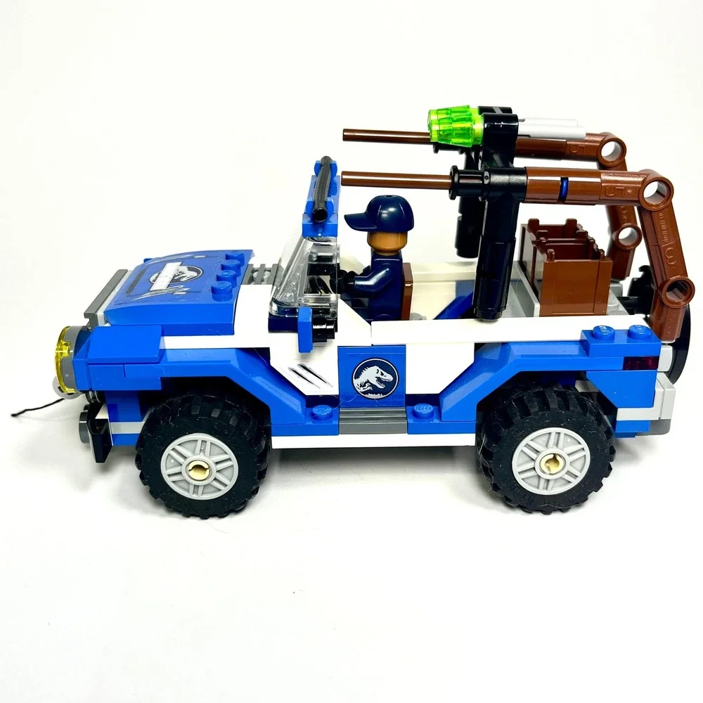 LEGO Jurassic World 4x4 Jeep Truck Vehicle with ACU Trooper Minifigure 75916